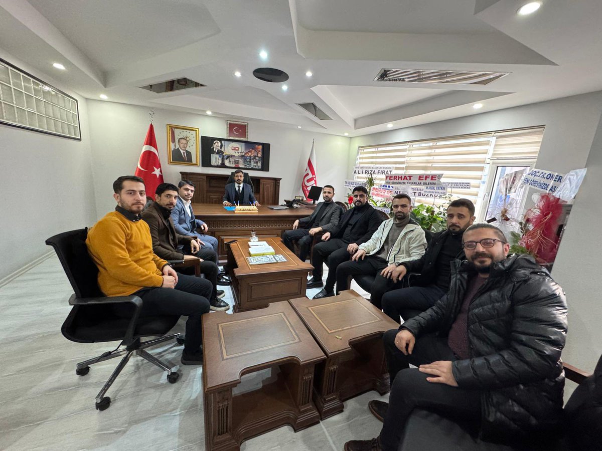 RTÜK Bölge Müdürlüğüne atanan Ömer BUĞDAY Abimizi gençlerimizle birlikte hayırlı olsun ziyaretinde bulunduk. Kendilerine başarılar dileriz. Allah muvaffak etsin inşallah…
<a href="/Danis_Mehmet_/">Mehmet DANİŞ</a> 
<a href="/OmerBugday_99/">Ömer Buğday</a>