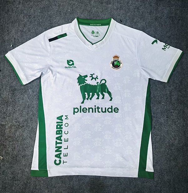 ¡SORTEO!

Me uno a los amigos de <a href="/futbasketcamis4/">Camisetas Futbol y NBA</a> para sortear una camiseta a elegir (también retro) de nuestra Liga Hypermotion.

Requisitos:
- RT a esta publicación
- Seguir a <a href="/MarioJimenezB_/">Mario Jiménez</a> y <a href="/futbasketcamis4/">Camisetas Futbol y NBA</a> 
- Más opciones mencionando a un amigo

Ganador, el 30 de diciembre