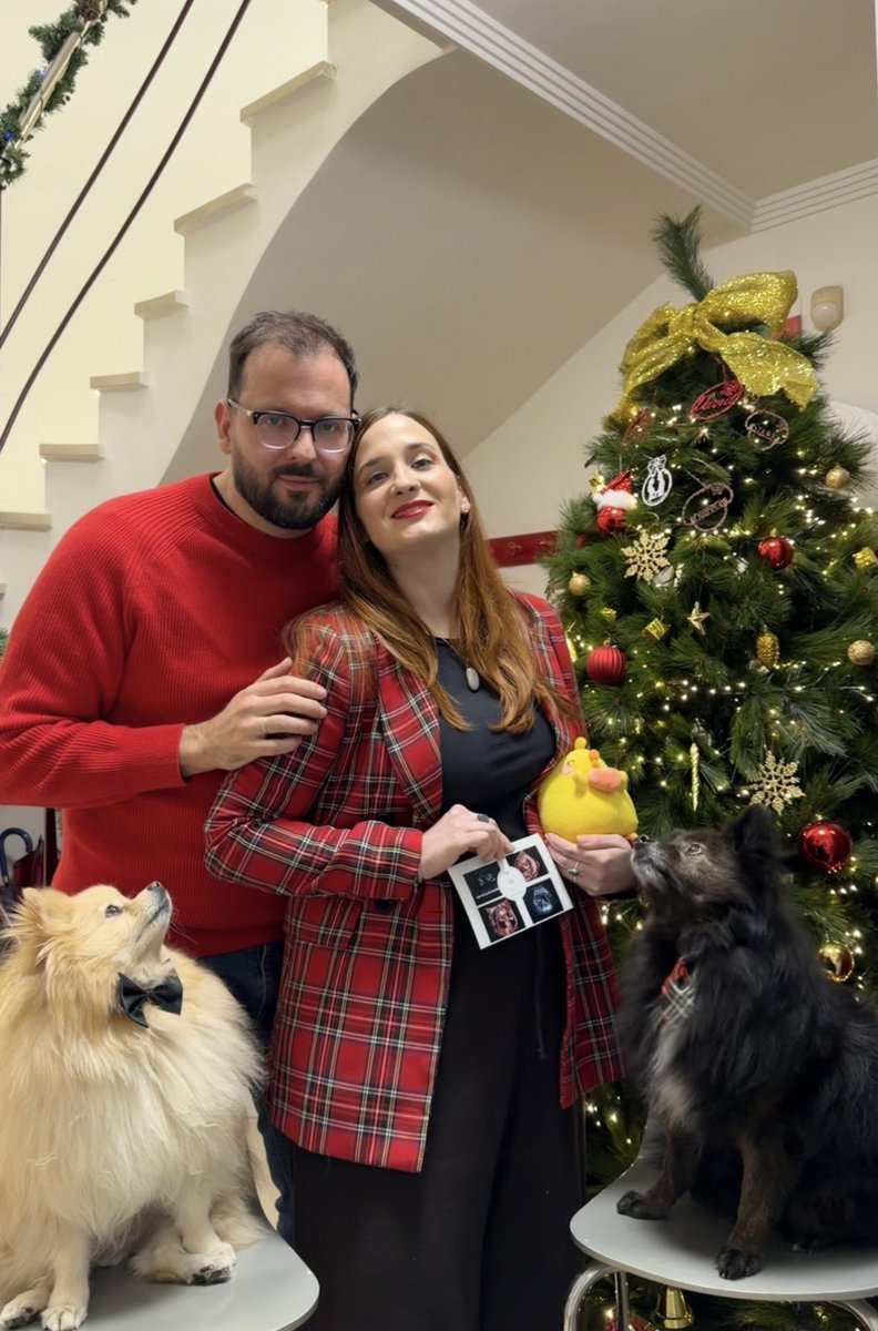 CrystalSanch's tweet image. Creía que el amor nunca jamás me
encontraría, 
Que la suerte a mí nunca me sonreía…

Vamos a ser una más +1 🤍