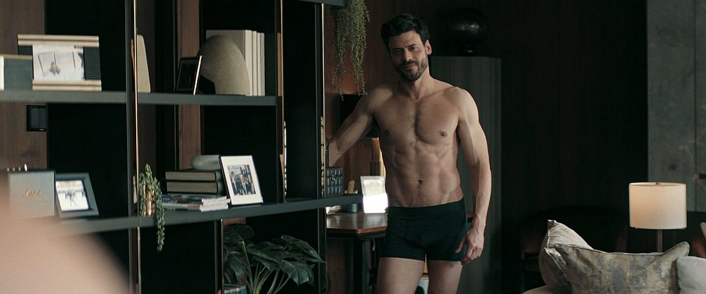 queerlybuck's tweet image. scott is just out here being the most gorgeous man wtf