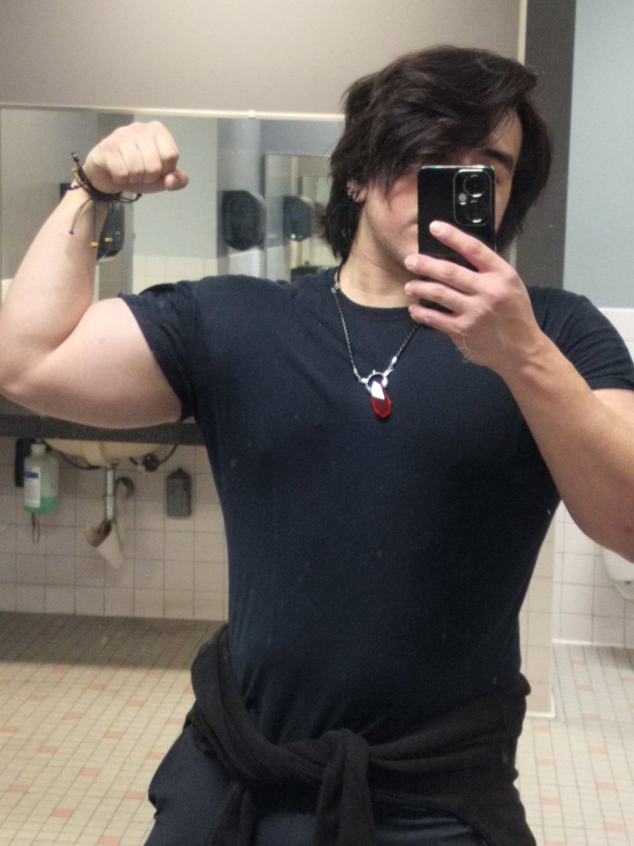 R0GUE470's tweet photo. Last photo dump at the gym https://t.co/8ugSVarNy7