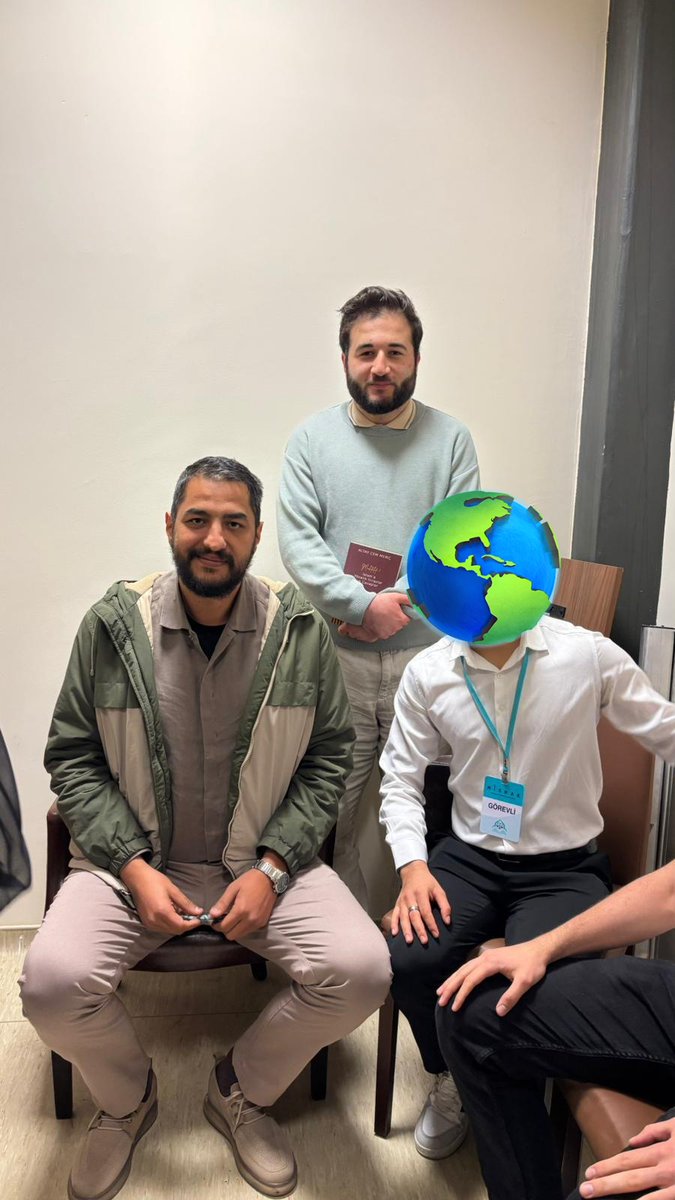 Nasibimizde Altay ağabey ile Medeniyet Üniversitesinde denk gelmek de varmış,
EyvAllah ağabey güzel sohbetin için <a href="/AltayCemMeric/">Altay Cem Meriç</a>  🌹