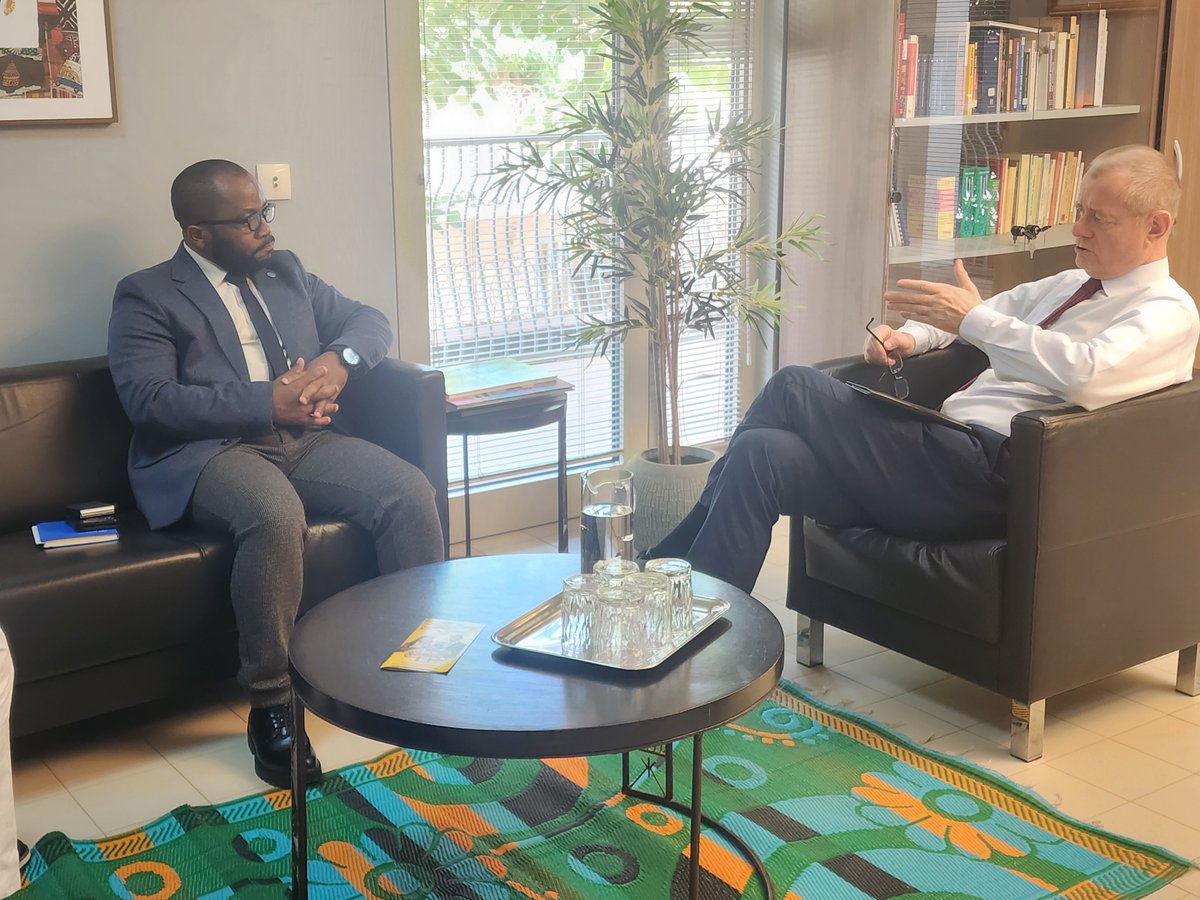 FAOBurkinaFaso's tweet image. #Coopération / Le représentant de @FAOBurkinaFaso a rendu une visite de courtoisie à son S.E.M. l’Ambassadeur d’#Allemagne.
Des discussions prometteuses en vue de collaborations fructueuses sur des projets de développement au Burkina Faso.
@FAOWestAfrica 
@onubf