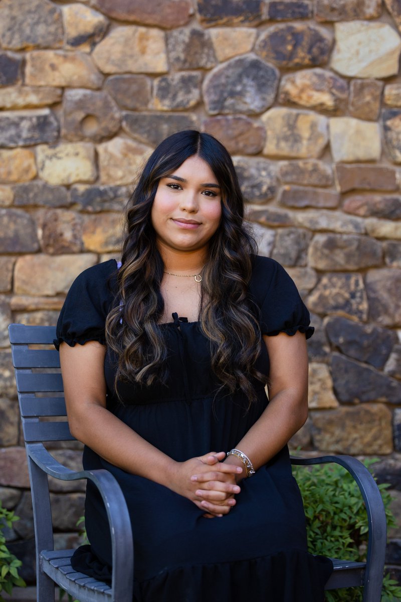 McConnell Scholar Spotlight 

Please join us in congratulating Saray Romero from Corning Union High School, who is attending Butte College and pursuing studies in Social and Behavioral Sciences.

Learn more:  facebook.com/themcconnellfo…