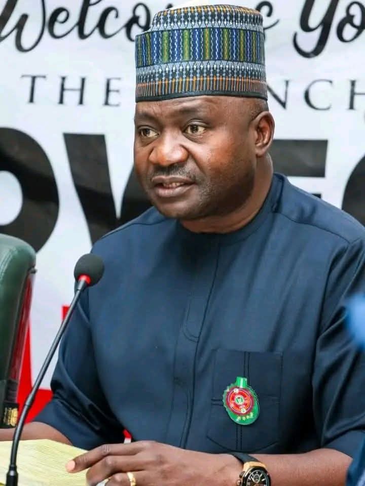 Gen. Christopher Musa (rtd) should ignore the noise from some irresponsible Northern elites calling for negotiations with bandits and terrorists who have caused pain across the North and Nigeria.

Nigerians supported him before and after his appointment as Minister of Defence