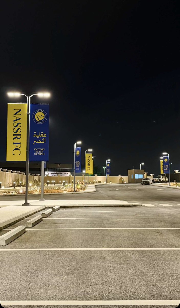 عبارة " عقلية النصر " منتشرة بكل مكان في النادي 💛