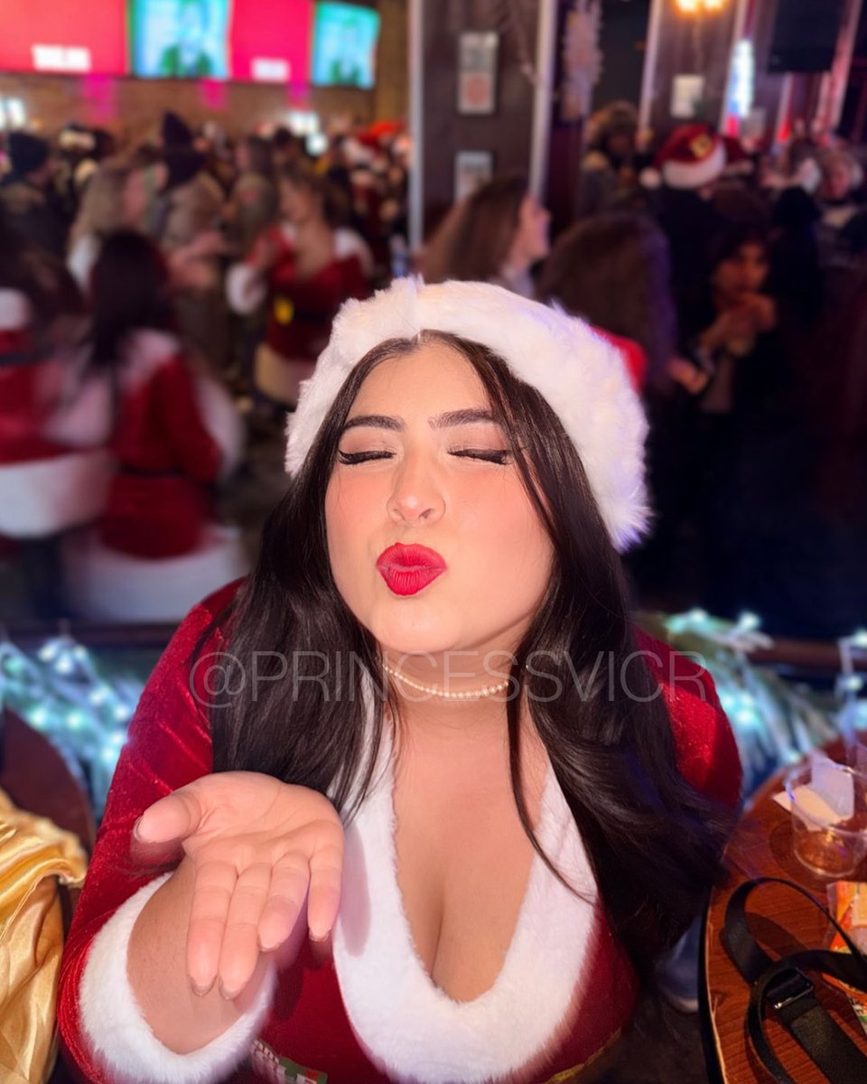 PrincessVicR's tweet image. Kiss ur Christmas money goodbye ⋆.ೃ࿔*:･