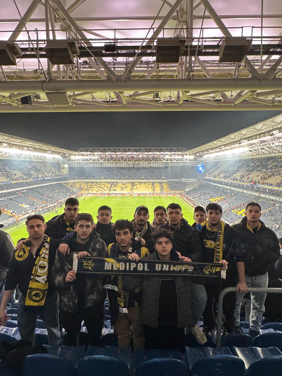 MedipolUNIGFB's tweet photo. Kalbim senden vazgeçmeyecek

Fenerbahçemiz’i beşiktaş karşısında yalnız bırakmadık

Kampüslerin Sahibi #UNIGFB https://t.co/x15vCqwJpd