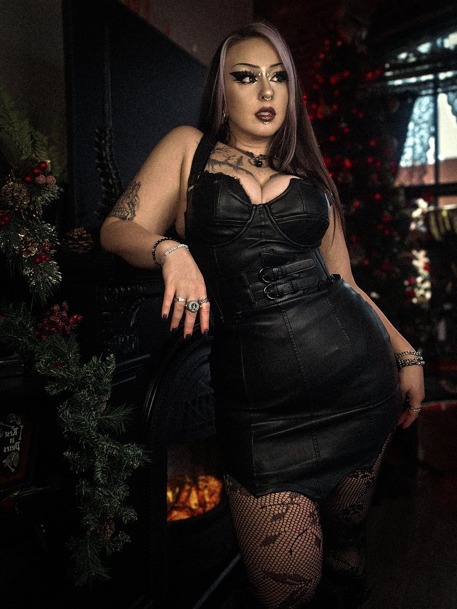 LichlingsGG's tweet photo. 🖤🦇 https://t.co/NwJcCNJ8Nm