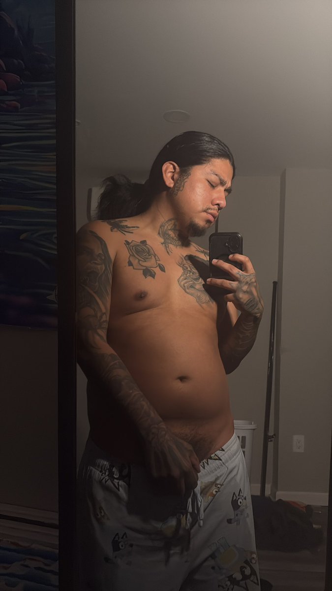 Who tryna suck my dick tonight