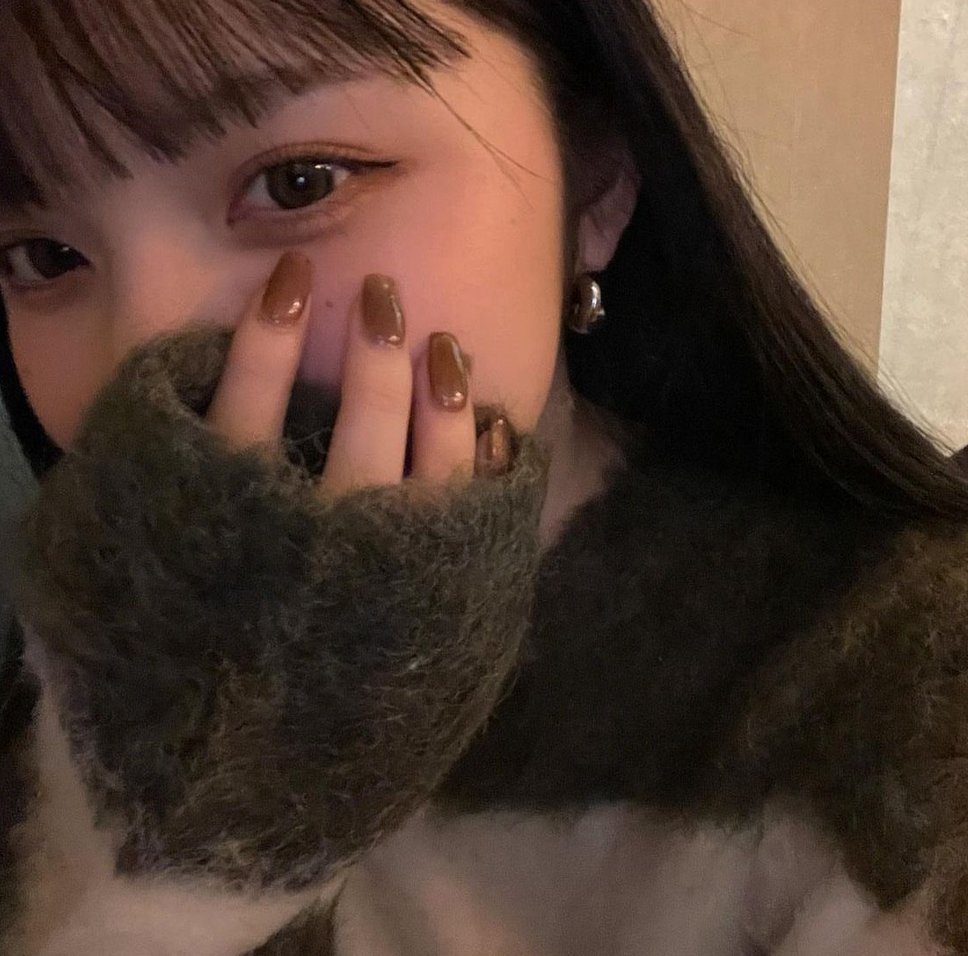 sinuu17's tweet image. おつかれ〜 静かに過ごしたいけど夜ごはん何にしようかな！ 🌙 🐂