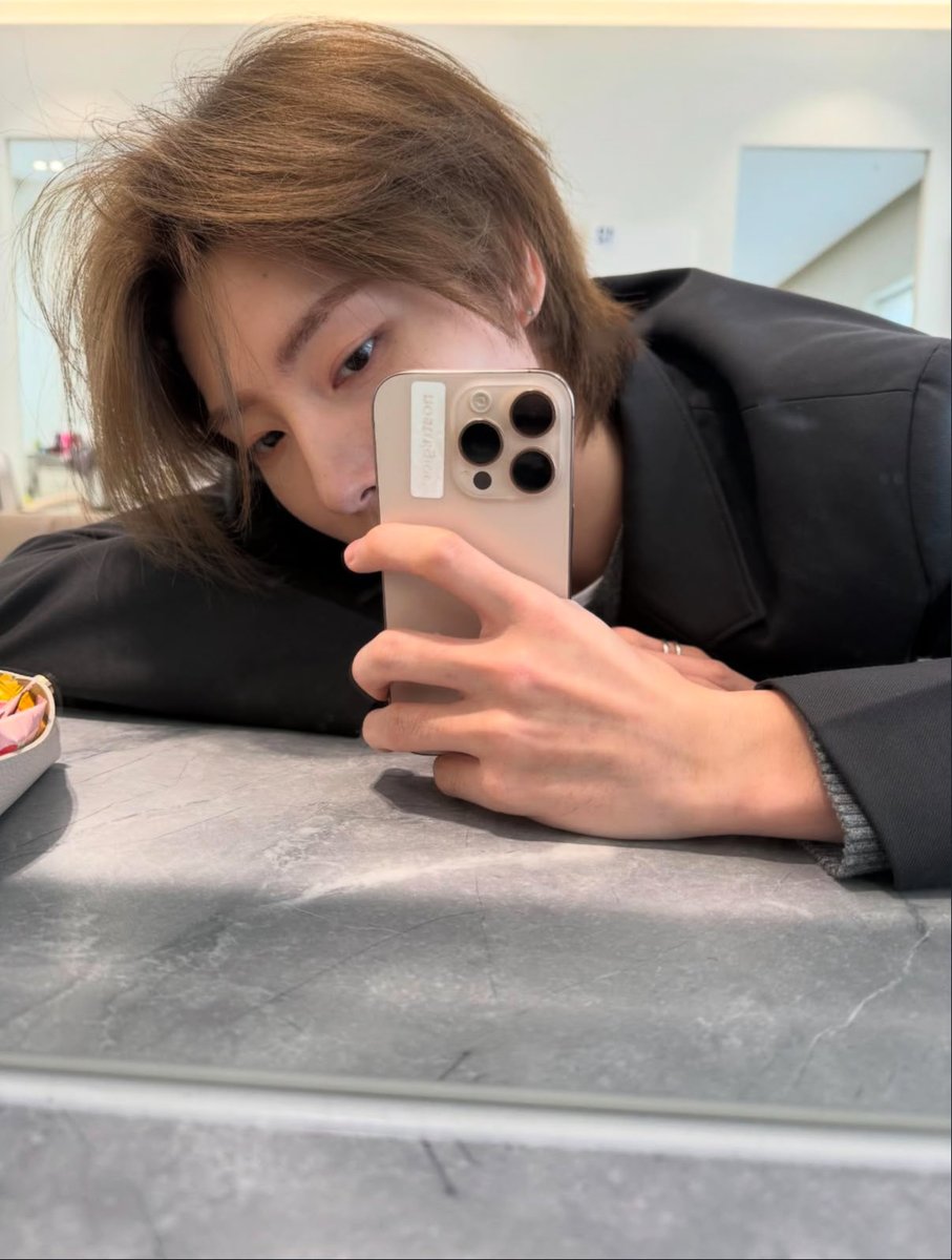 luvriaanyoon's tweet photo. i genuinely don’t know where to start, i never thought i would be active on twitter making new friends or getting to know people who support riaan and dane. life is really surprising sometimes it gives things unexpectedly but you have to value and treasure it.
#2ANZ #FAMILY https://t.co/j7PIvO3Mhz