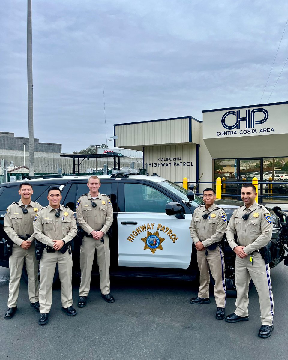 CHP_ContraCosta's tweet image. Please join us in welcoming 5 new officers to the CHP Contra Costa Area! These officers are members of Cadet Training Class III-25 and are beginning the next chapter of their careers as they start Field Training

#CHPContraCosta #CaliforniaHighwayPatrol #WelcomeToTheTeam