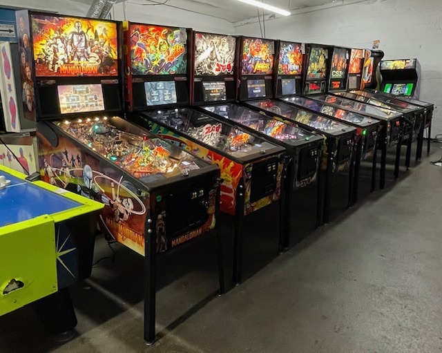 Ready For Your Game Room! #arcadegames #pinball #gamerooms #retrogaming #retrogamers #vintage #retro #giftsforher #giftsforhim #homeentertainment #holidays #Christmas #holidaygifts #gifts  818-246-2255