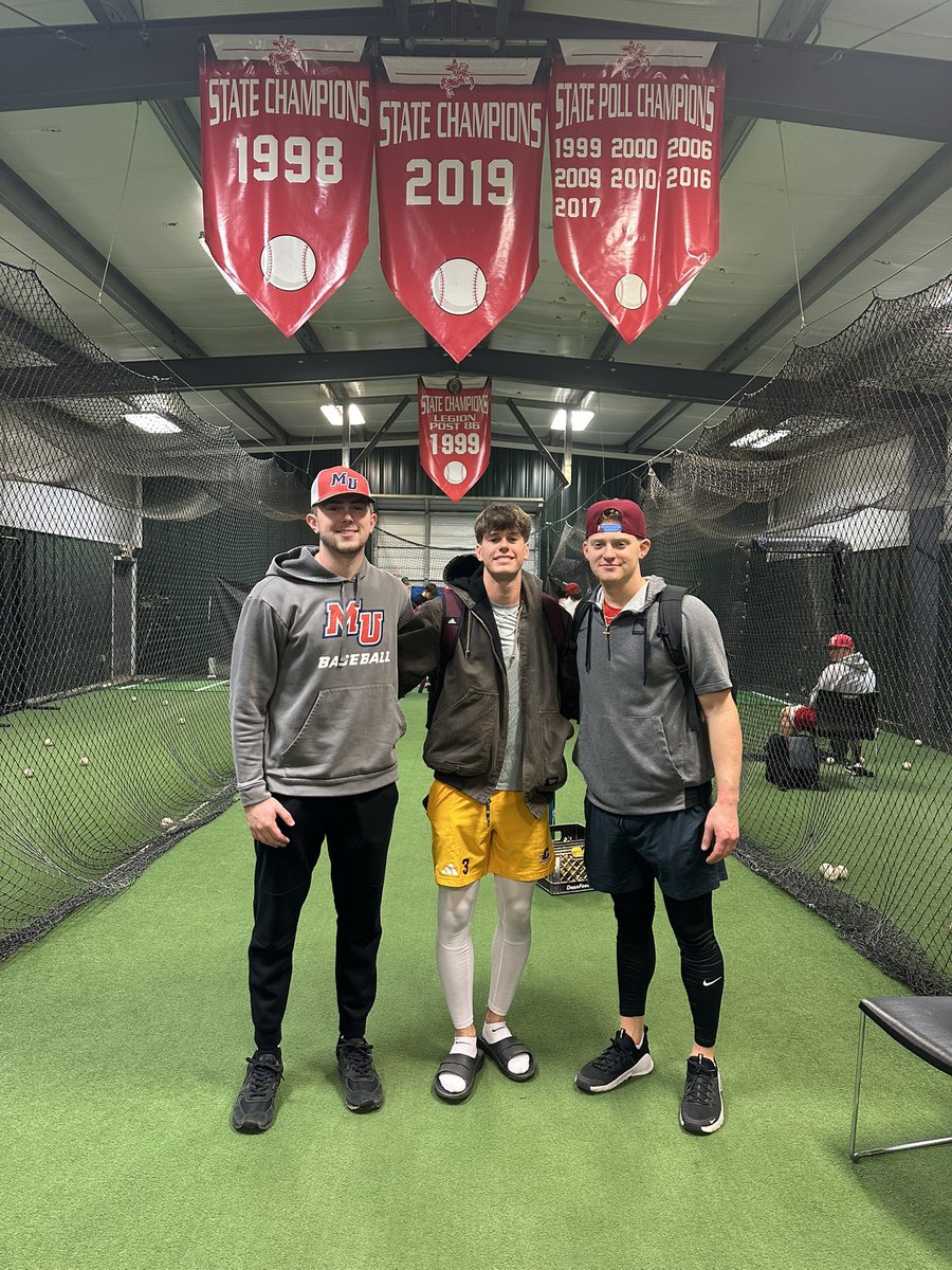 BaseballToronto's tweet image. Great to see our College and Pro guys during break.