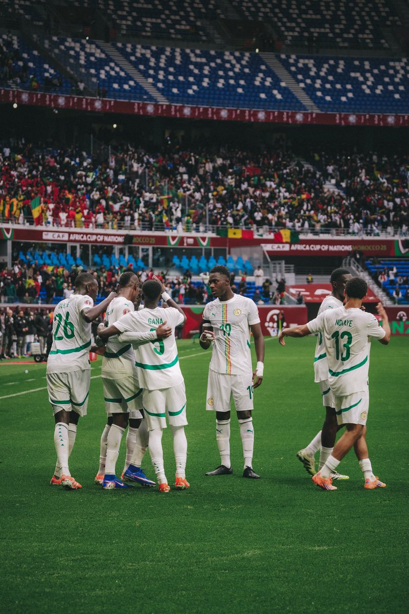 moussa_nkt's tweet photo. 🇸🇳 1er match / 1ère victoire 🇸🇳

🇸🇳 #SENBOT 🇧🇼 #CAN25 https://t.co/d9B2JyVQPU
