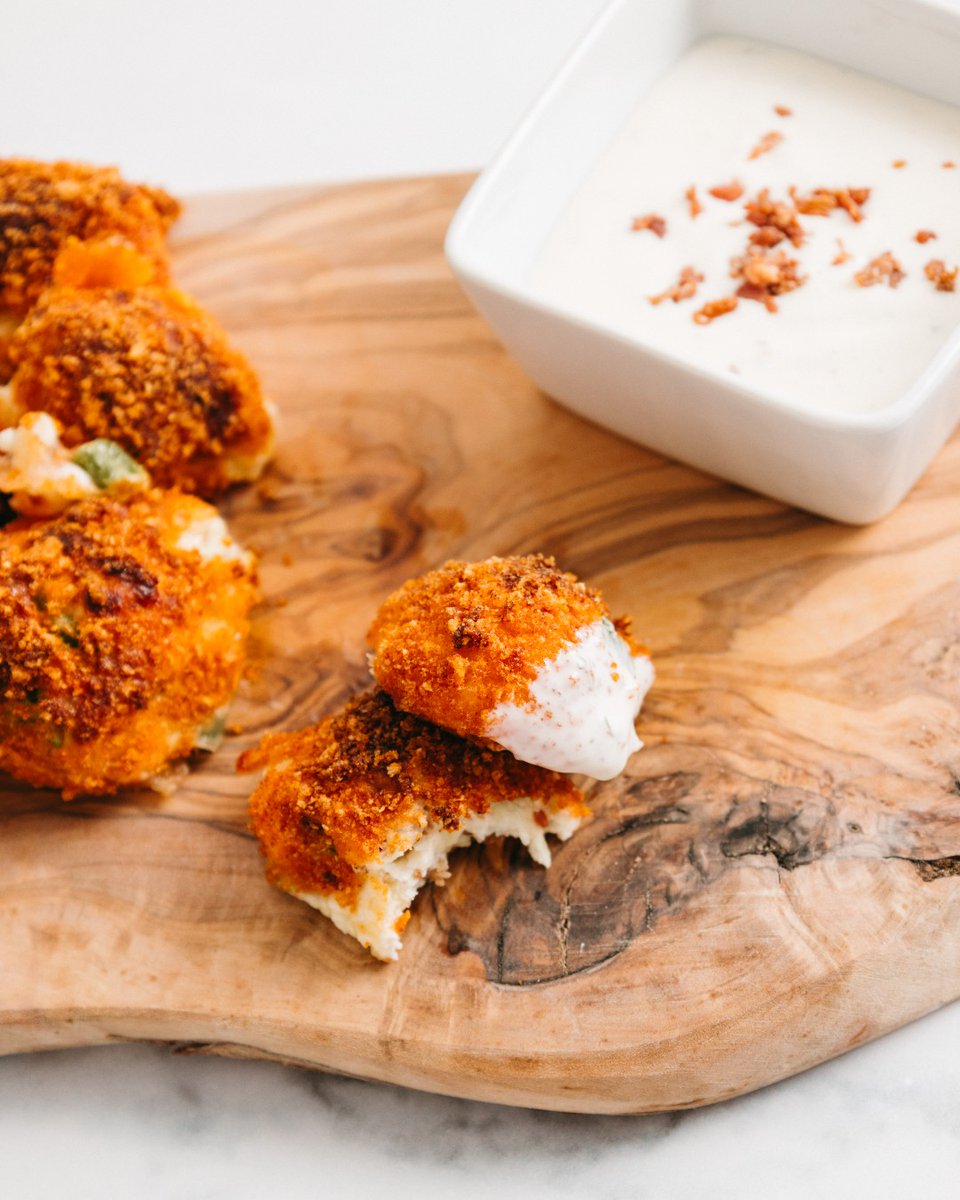 Forget bread crumbs - crush up our protein packed pork rinds and you have a low carb replacement. 👏

Shoot us a private message for our Jalapeño Poppers recipe!