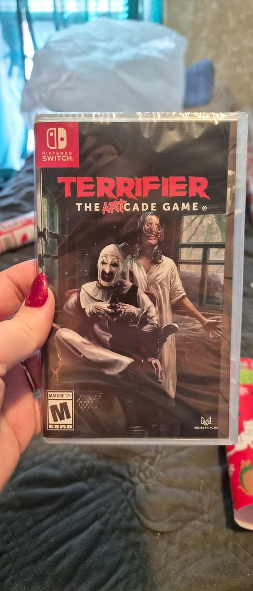 ThatREDFLDgirl's tweet photo. I was starting to think this was never going to come!! The release date kept moving 🥲
#terrifiergame #terrifier https://t.co/FL9GYkblPe
