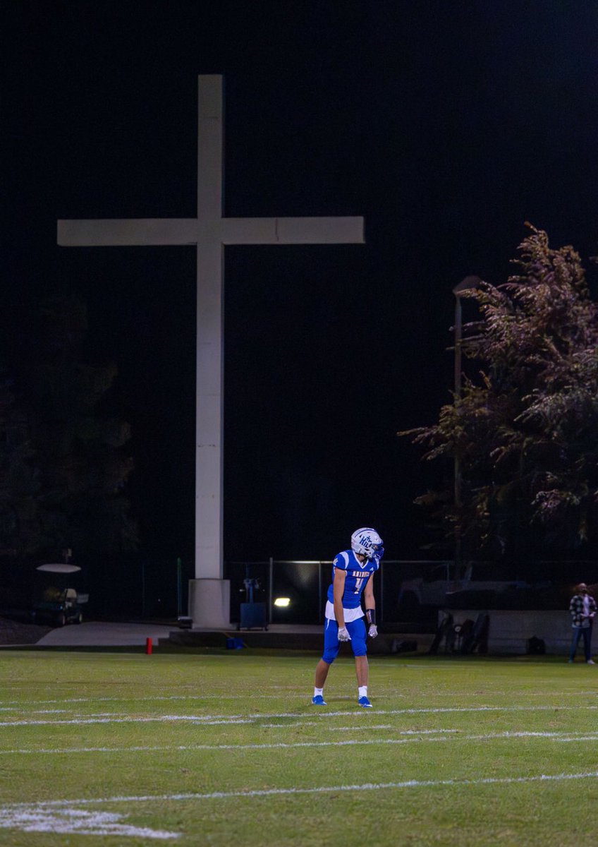 famous_amos_4's tweet photo. Career Stats (39 games)

3x all league DB
2x all league WR
2x all state nominee DB
1x TVL most outstanding DB
2x all SJS ATH

120 car. 713 yards 7 TDs
79 rec. 1300 yards 21 TDs
212 tackles(140 solo/11 TFL)
10 ints(3 pick sixes) &amp; 10 PBUs
1200+ return yards 4 TDs

⬇️Film⬇️ https://t.co/fZX9txkISP