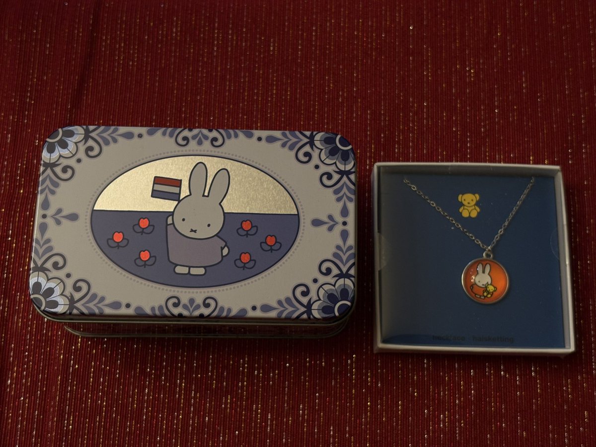 httpdenali's tweet image. cutie christmas gifts and treats from friends 🥹💝🧸