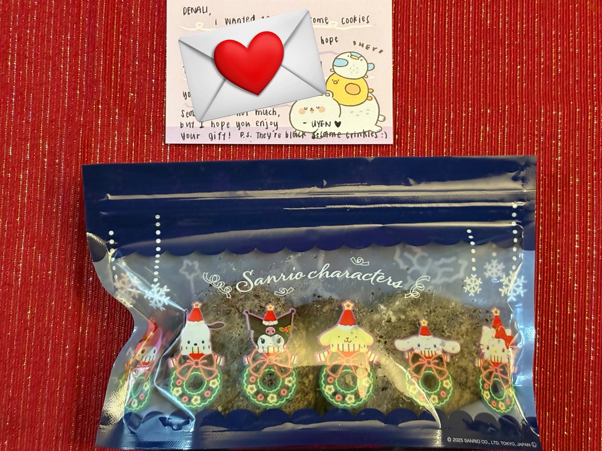 httpdenali's tweet image. cutie christmas gifts and treats from friends 🥹💝🧸