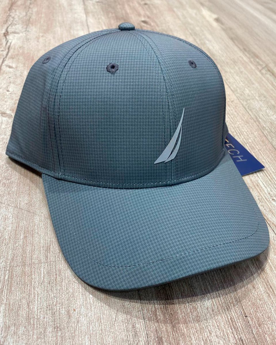 LastStyleUrban's tweet image. ESTILO CON ALMA PROPIA 👻 No vistas por vestir, hazlo para expresar lo que sientes. Cada outfit es una oportunidad para mostrar tu interior al mundo. 🖤 #Streetwear #ModaUrbana #SoulStyle