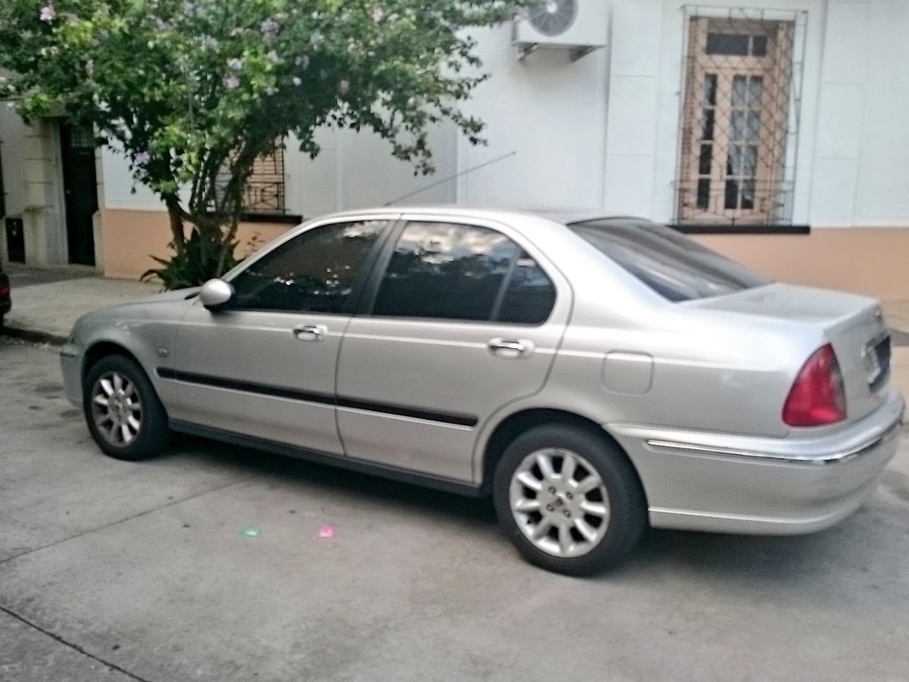 Eldelasbrasas's tweet photo. @elguisodebagre Yo vendi un #Rover45 1.6 confort 16 válvulas con 85000 km que importe de España en noviembre de 2016 por 80000$a equivalente a 4000€ un avión!!! https://t.co/Bvn9V80o1n