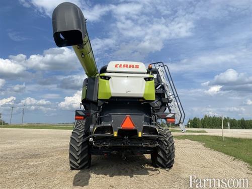 FarmsPrairies's tweet image. 2023 CLAAS 8700 👇

2WD axle, chopper, small grain combine type, duals, header, contour master, fore/aft, power folding bin extension, powercast tailboard, yield monitor, and more, available at @PattisonAg.

farms.com/used-farm-equi…

#Combine