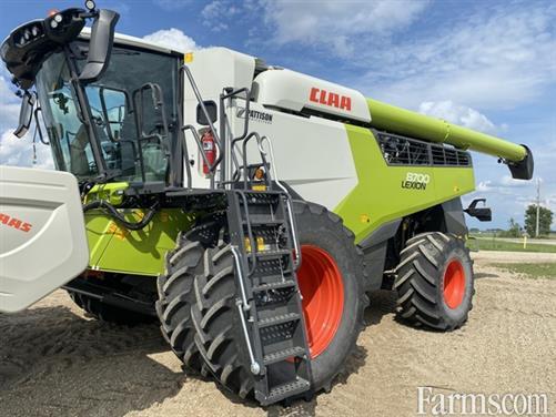 FarmsPrairies's tweet image. 2023 CLAAS 8700 👇

2WD axle, chopper, small grain combine type, duals, header, contour master, fore/aft, power folding bin extension, powercast tailboard, yield monitor, and more, available at @PattisonAg.

farms.com/used-farm-equi…

#Combine