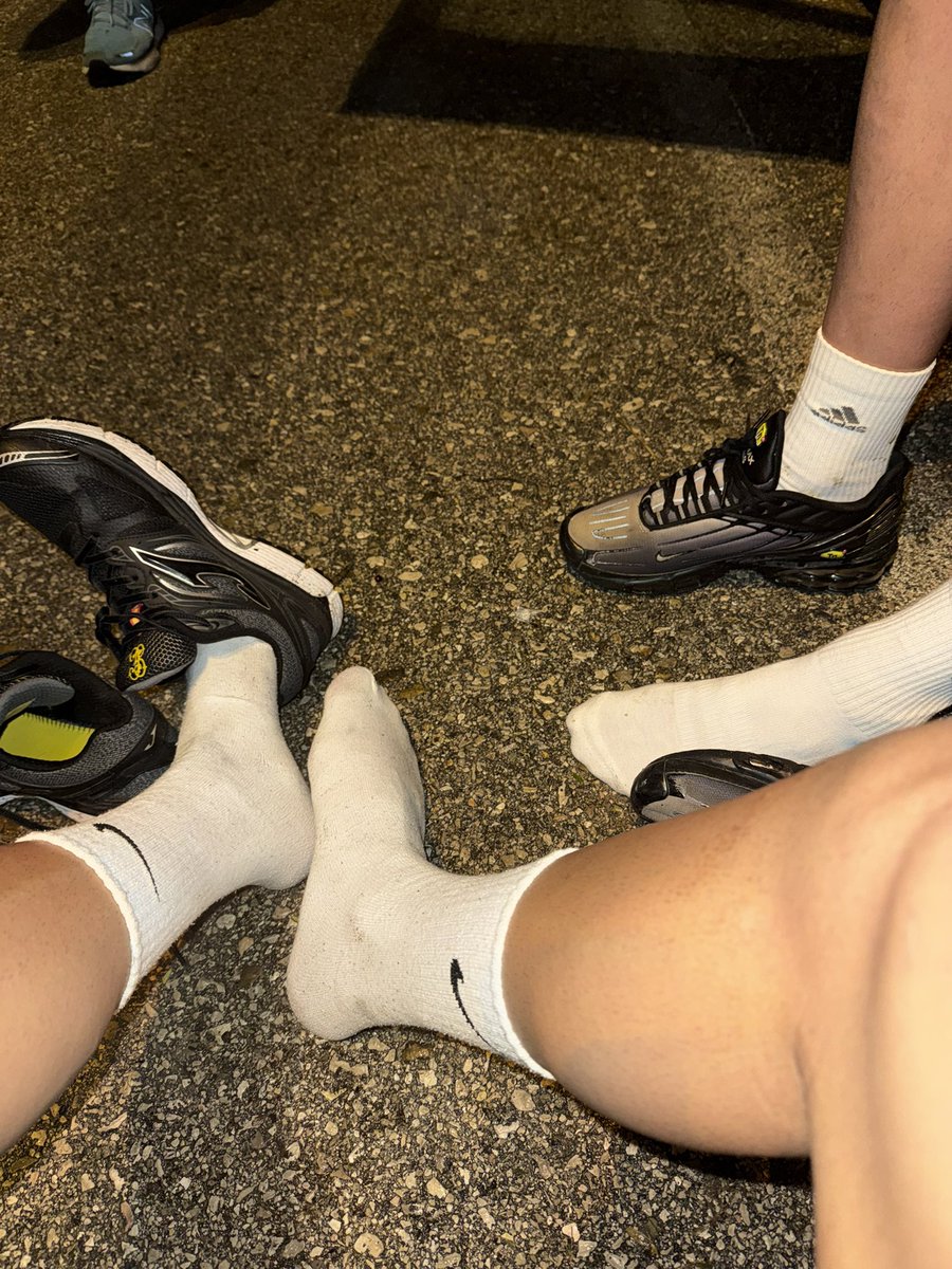 Esta noche hemos ido a correr el alpha <a href="/diossupremo101/">DIOS</a>  y yo como cada puta semana, luego estaremos haciendo videollamada juntos asi q ya sabéis 👑💪🏻