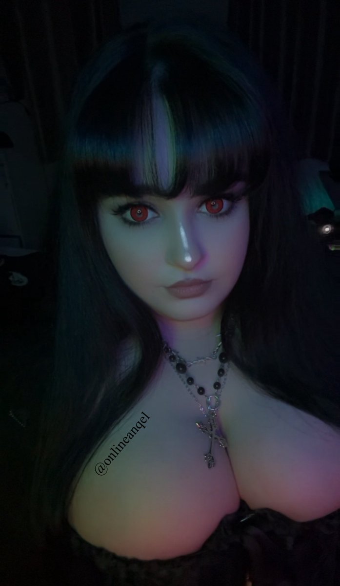 𝕬𝖑𝖎𝖈𝖎𝖆 ⋆🖤˚.⋆ tweet media