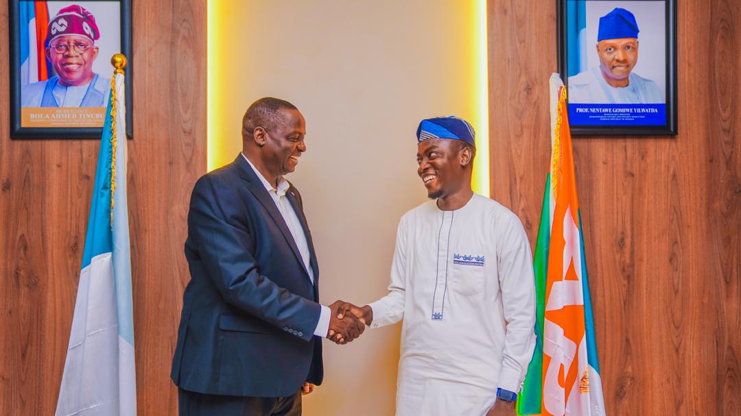 jarmari01's tweet image. APC National Chairman, Prof. Nentawe Yilwatda (@nentawe1) has approved the appointment of Imran Muhammad (@Imranmuhdz) as his Senior Special Assistant on New Media to the APC National Chairman.

This appointment is well-deserved and a testament to Imran’s dedication, competence,…