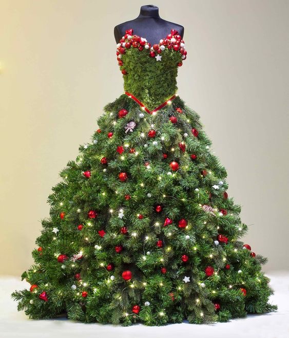 guybead's tweet image. Day 17 - Christmas Tree Dress - Enjoy!