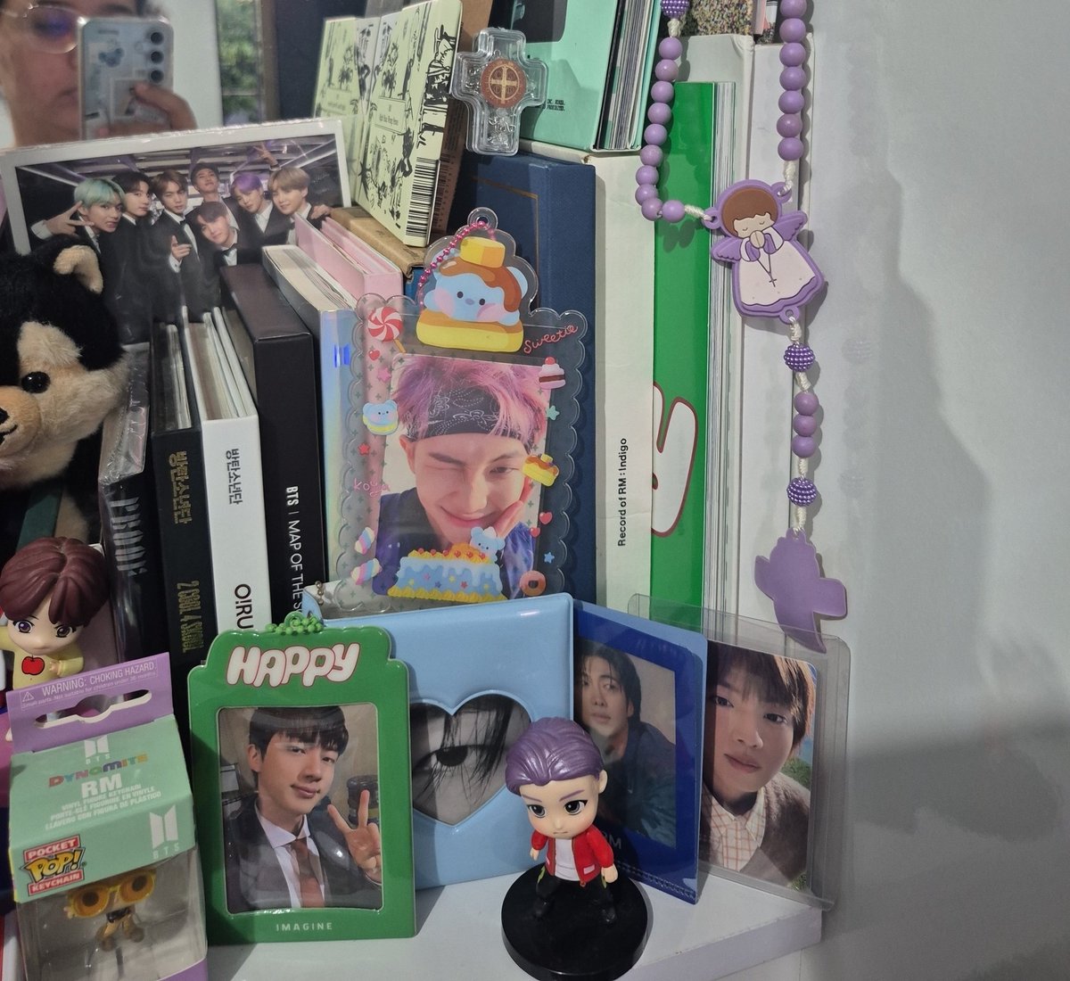 wwbmoonchild's tweet photo. A @microcosmoshop me falindo mas isso daqui é meu novo lugar de fav do quarto https://t.co/3lHYcm9oqu