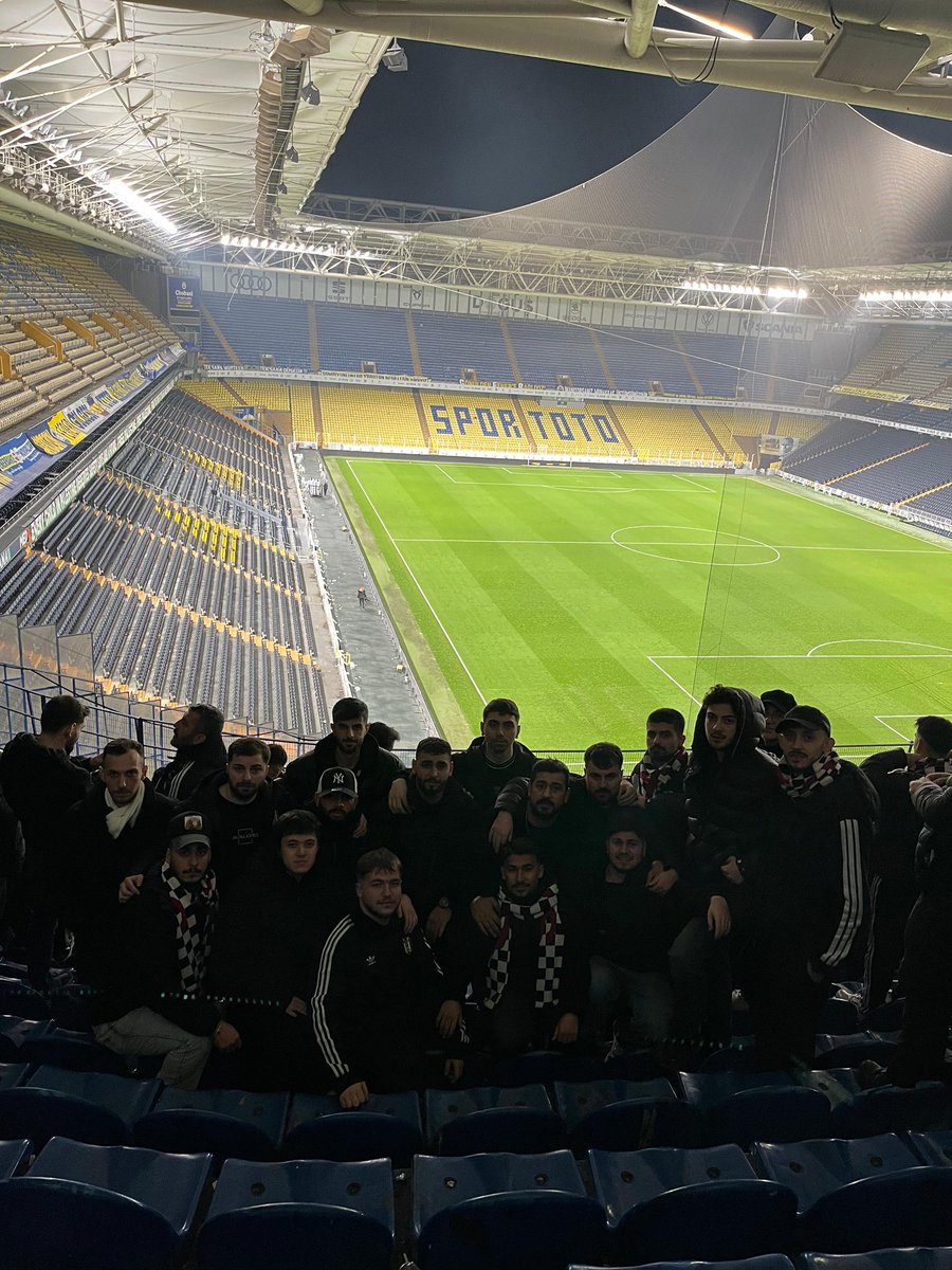 KADIKÖY BİZİM FENERLİLER MÜLTECİ 😎

Şanlı Beşiktaş’ımızı fenerbahçe deplasmanında yanlız bırakmadık.

#çArşıBağcılar