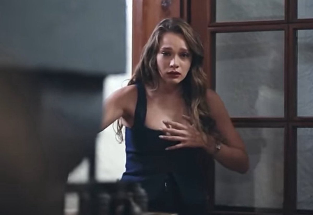 irempmoon's tweet image. «Σπύρο, η γιαγιά σου σου στέλνει χαιρετίσματα» 🥹  #stoparapente20