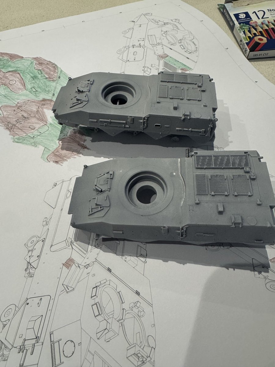 87 式偵察警戒車 update. Back to arts & crafts ahead of cutting