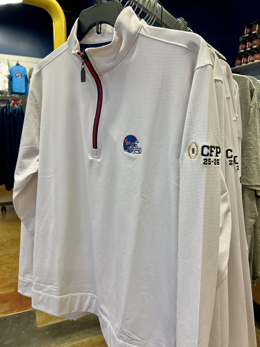 OMAuthentics's tweet image. The Rebels are rolling on in the CFP! Grab your official playoff gear and pick up last-minute gifts now. Store on Jackson Ave will be open on Christmas Eve.