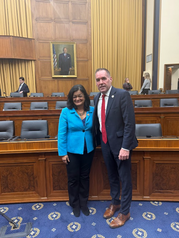 RepJayapal's tweet photo. I was glad to be joined recently in the Immigration Subcommittee by General President of the International Union of Painters and Allied Trades Jimmy Williams, TPS recipients, & other members of IUPAT.
I’ll keep fighting for a path to citizenship for TPS recipients. https://t.co/ooGuSiCWsR
