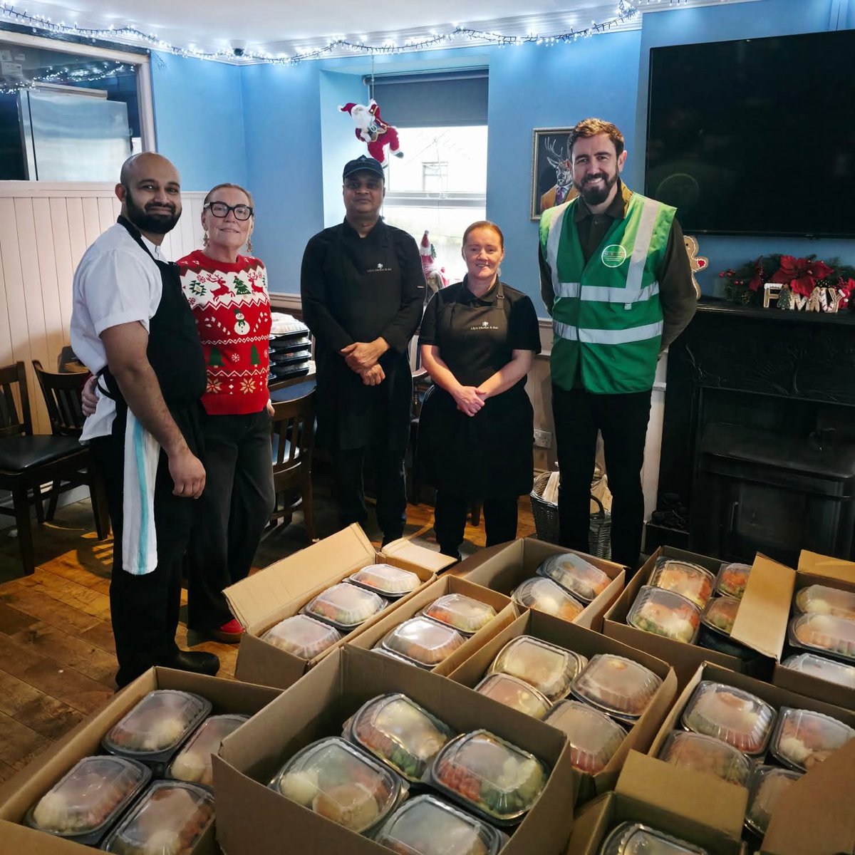 We will be reaching 600 people spending Christmas alone on Belfast  this year with a cooked turkey dinner and a smile at their door. 

A big shout out to Lilys Kitchen and Bar staff who started cooking at 5.30am this morning. Absolutely incredible - thank you!

An army of