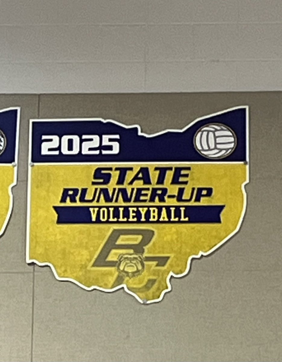 BCBulldogsVB's tweet image. New banner up in the gym💜🏐💛