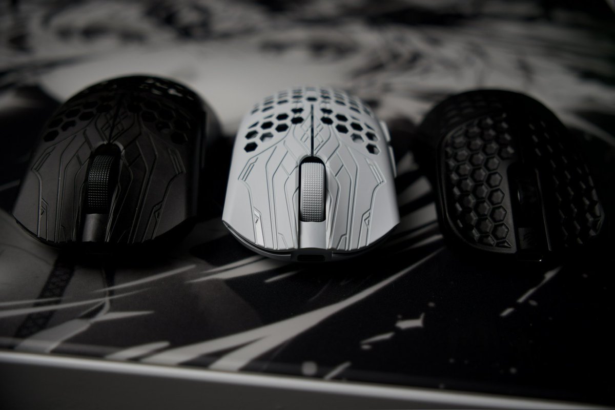 smil ™ tweet media