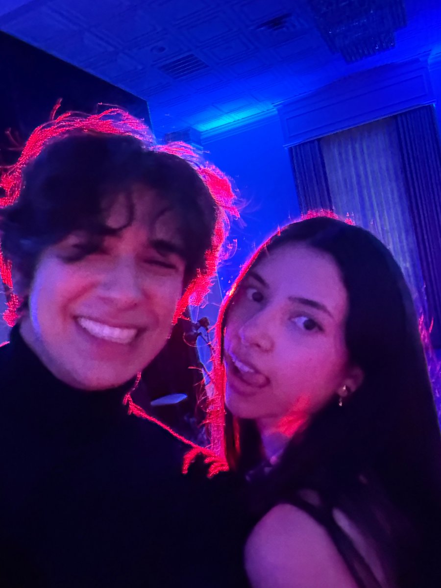 _amackenzie's tweet image. 251221