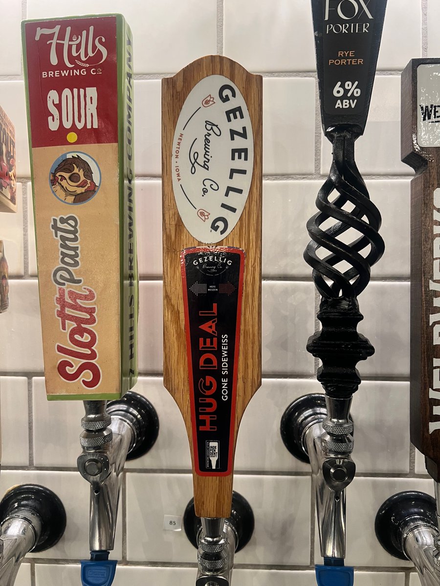 DAY 11 OF 12 DAYS OF BEERS | Gezellig Brewing Co. Hug Deal Gone Sideweiss 

This wheat beer won the silver medal in the 2019 Great American Beer Festival AND the 2021 NABA! 🍻

Stop in and give this one a try! We will be open Dec. 24th from 3-6pm and CLOSED on Dec. 25th. 🎄