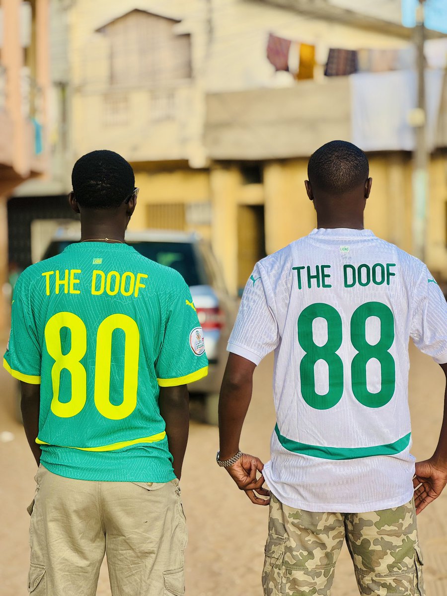thedoofdakar's tweet photo. Senegal rkk 🇸🇳🇸🇳🇸🇳🇸🇳🇸🇳
Par contre dou ngene gneuw ma diay lene chaine senegal ☺️ https://t.co/QQjwkKl156