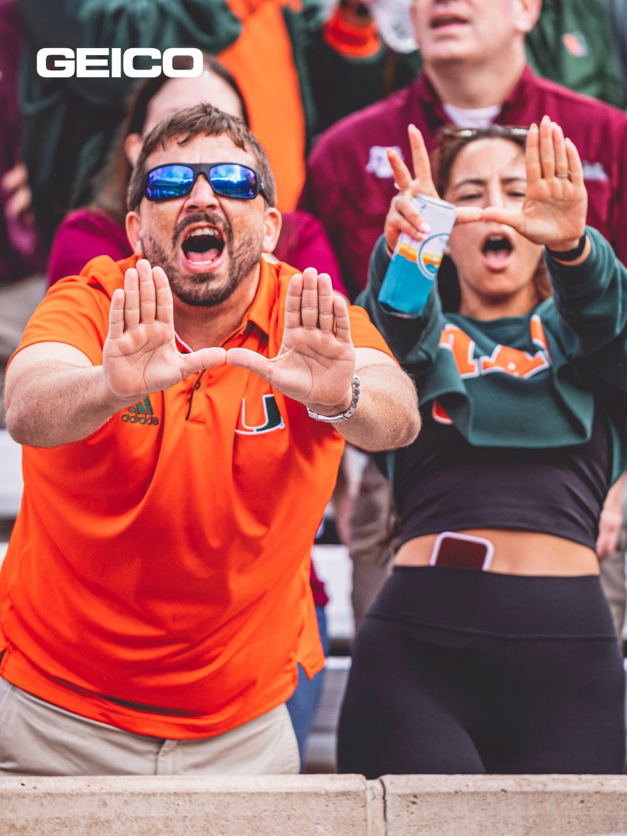 MiamiHurricanes's tweet image. Canes Fam = the ULTIMATE advantage 🙌
