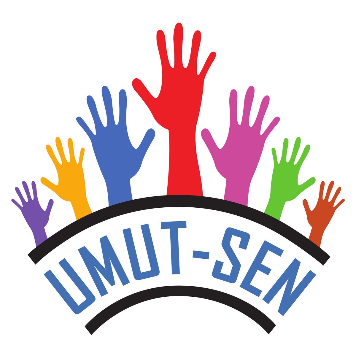 umutsendikasi_'s tweet photo. Açlık Ücretine Karşı Direnişe

Holdingci hükümet, artık kimseyi inandıramadıkları asgari ücret tespit sürecini oldu bittiye getirerek kararını açıkladı. Asgari ücret açlık sınırının da altında 28 bin 75 TL olarak açıklandı. Her yıl küresel tekelci finans kuruluşlarının, işveren örgütlerinin ve sermayedarların talebi ile belirlenen asgari ücret bu yıl açlık ve kölelik ücreti olarak belirlendi.

Bugün çalışanların yarıdan fazlasının asgari ücretle yaşadığı ülkemizde diğer ücretler de asgari ücret baz alınarak belirleniyor. Emeğiyle geçinen herkesin söz sahibi olması gereken asgari ücret belirlenirken herkes konuştu, işçiler konuşmadı.

Asgari ücret tespit komisyonunda sadece sandalye dolduran ve bir kenar süsü olan Türk-İş bu yıl masadan çekildiğini açıklayarak tabanından gelen öfkeyi kendi üzerinden atmış oldu. Ancak işçiler biliyor ki yıllardır oynanan bu oyunda holdingcilerle hep birlikte iş tuttular ve birlikte kazandılar. Şimdi masanın dışında kalarak işçilerin gazabından kurtulacaklarını zannediyorlar. Yanılıyorlar. Sarı sendikacı asalak takımı bu işbirlikçiliğin hesabını elbet verecek!

Emekçi halk nezdinde hiçbir meşruiyeti kalmamış Saray iktidarı bir yandan siyasi operasyonlarla iktidarını sürdürmeye çalışırken bir yandan da elindeki yargı ve zor sopasıyla sermaye sınıfı için alan temizliğine çıkmış durumda. Her gün yapılan operasyonlarla onlarca kişi gözaltına alınıyor, çalışırken ölmek istemiyoruz diyen, çocuk işçiliğini kabul etmeyen gençler tutuklanıyor, direnişçi işçiler işsizlikle terbiye edilmeye çalışılıyor, geleceği için mücadele eden üniversiteliler türlü baskılarla susturulmak isteniyor. 

Artan enflasyon ve hayat pahalılığı karşısında her geçen gün daha fazla yoksullaşan milyonlarca emekçi borç batağına sürüklenmiş, beslenme, barınma, sağlık gibi zorunlu ihtiyaçlarını bile karşılayamaz durumda. Ancak öfke de isyan da büyüyor! 

2025 yılında isyanla sarsılan ama hala ömrünü sürdürmeye çalışan iktidar sermayenin oluruyla baskıyı daha da artırarak halkı açlık sınırının altında çalışmaya mahkum edeceğini zannediyor. Oysa işçi ve emekçiler bu sefalet dayatmasına baş eğmeyecek, olağanüstü dirençle 2026 yılını patronlar ve iktidar için kabusa çevirecek!

İsyan devrim özgürlük!

#asgariücret
