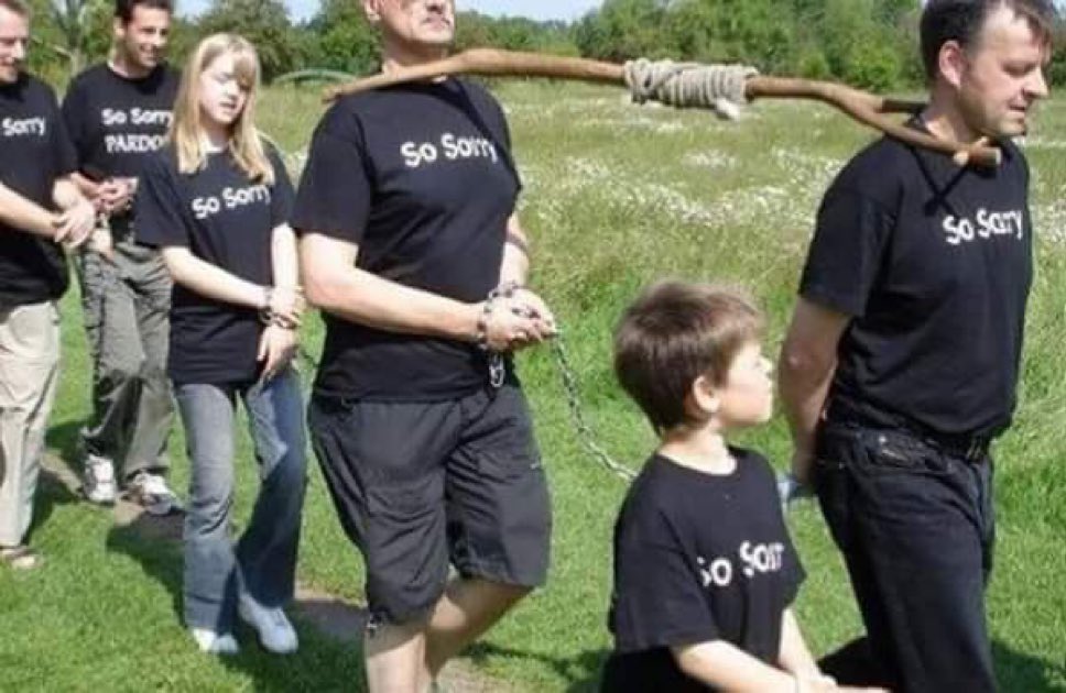 kangminjlee's tweet image. They're just acting like this never happened