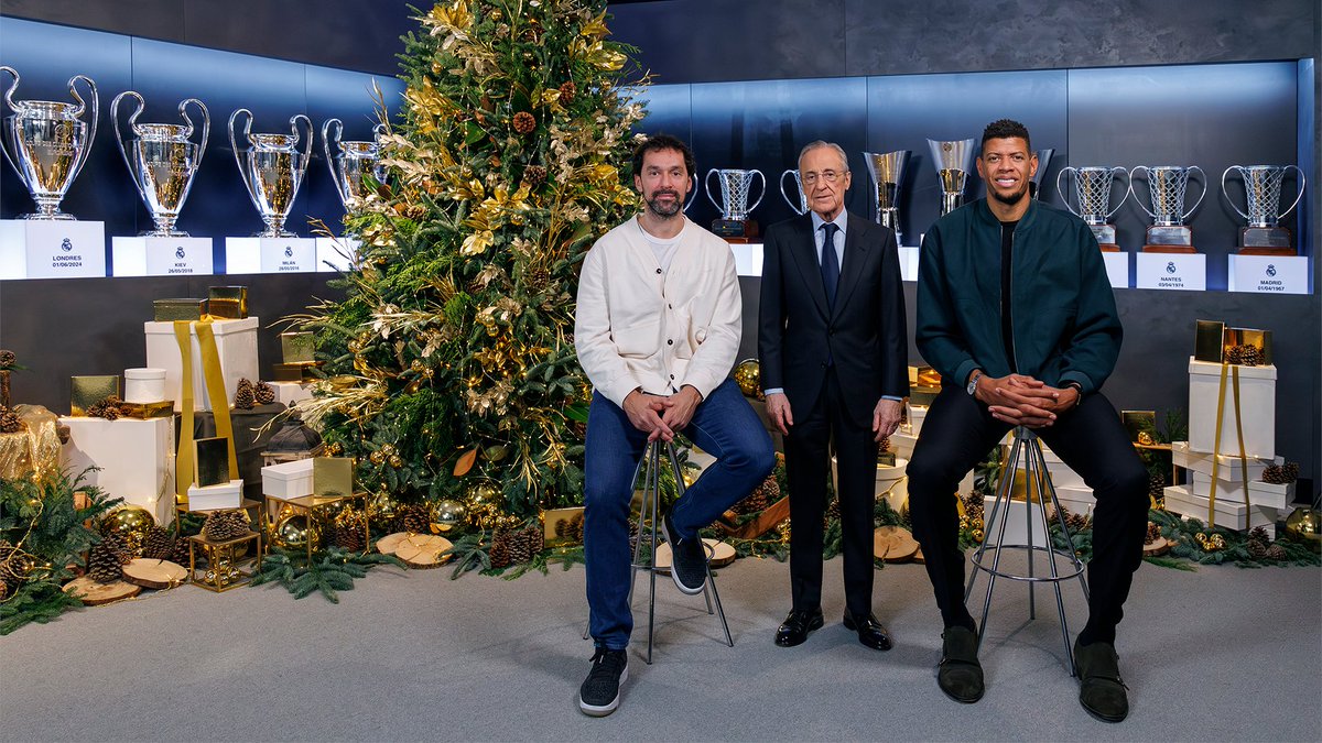 RMBaloncesto's tweet image. 🌟 ¡Felices fiestas, Madridistas!
🎄 Florentino Pérez 
🎄 @23Llull 
🎄 @WalterTavares22