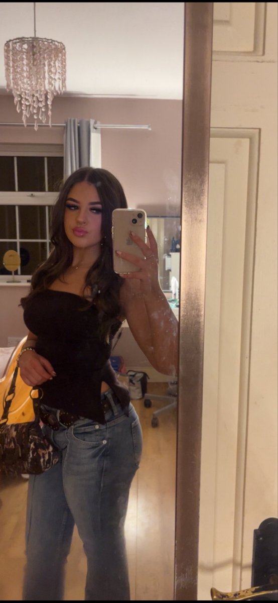 I’m in spoons with <a href="/goddesss_Luna/">Goddess Luna</a> who’s sending our rounds losers?🥂🍸

Spoonspig spoonslave findom paypigs